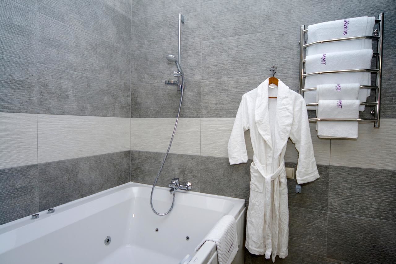 Отель Summit Apart Hotel Киев