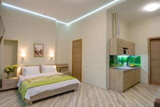 Отель Summit Apart Hotel Киев Роскошные апартаменты-студио с гидромассажной ванной и сауной-4