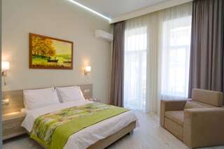 Отель Summit Apart Hotel Киев Апартаменты-студио с гидромассажной ванной-2
